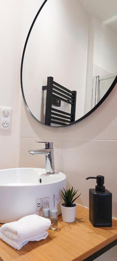 Artpink - Ideal Pros - Proche Commerces - Agathor Montluçon Exteriör bild