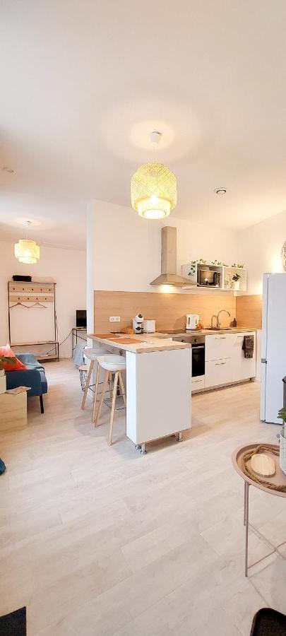 Artpink - Ideal Pros - Proche Commerces - Agathor Montluçon Exteriör bild
